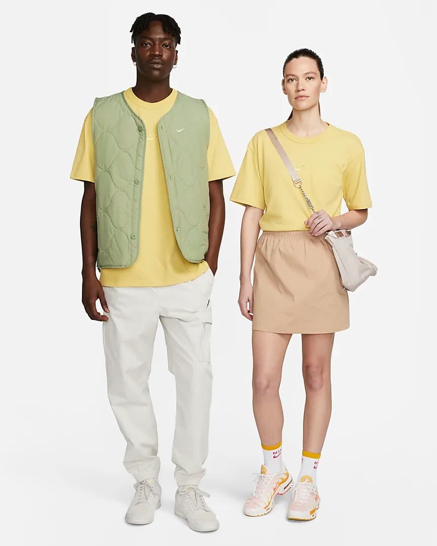 МУЖСКАЯ ФУТБОЛКА NIKE M NSW PREM ESSNTL SUST TEE (DO7392-700)