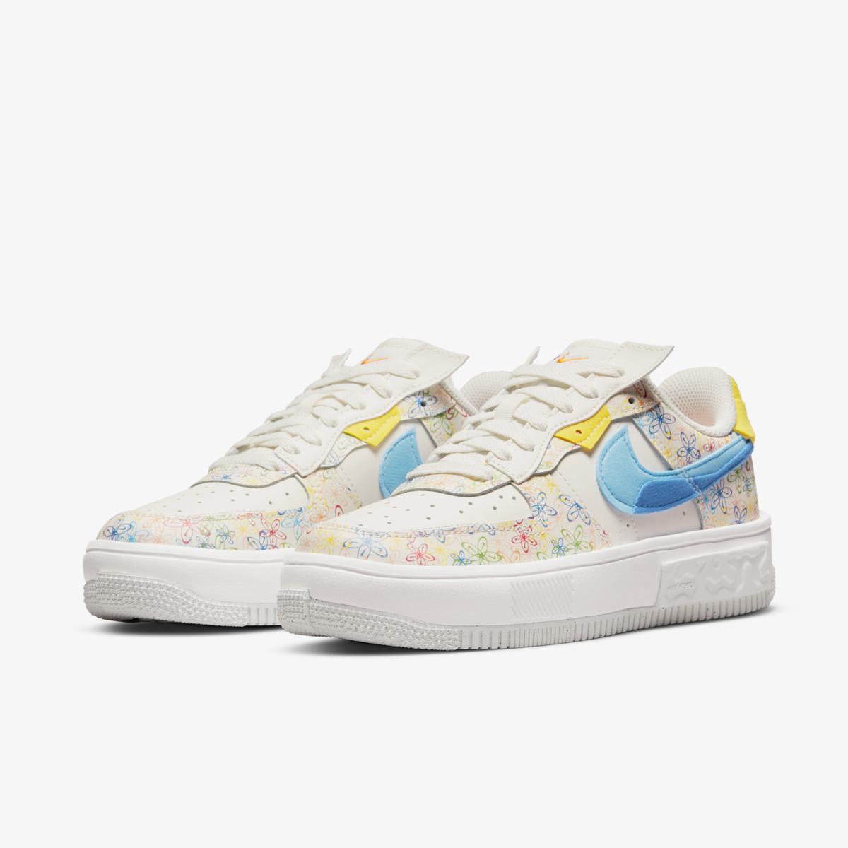 SNEAKERS WMNS NIKE AIR FORCE 1 FONTANKA (DV3211-100)