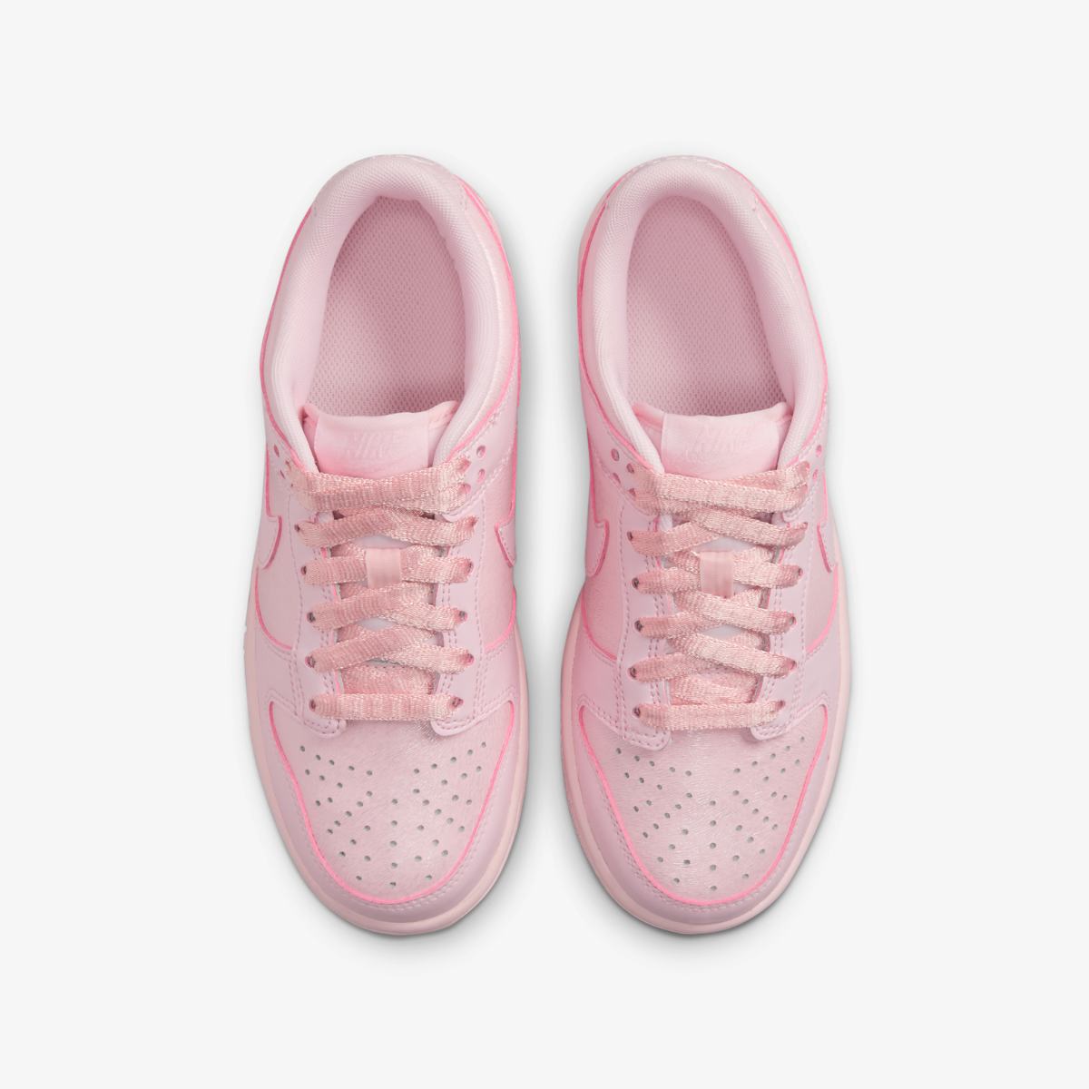 КРОСІВКИ NIKE DUNK LOW SE (GS) (921803-601)