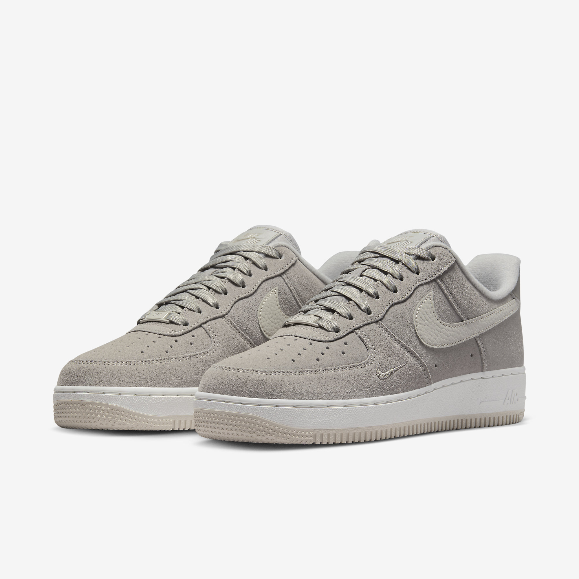 SNEAKERS WMNS NIKE AIR FORCE 1 LO 07 (FB8826-001)