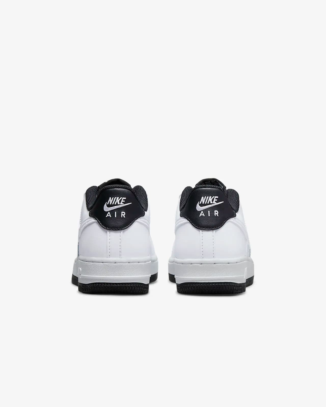 КРОСІВКИ NIKE AIR FORCE 1 ESS (GS) (DV1331-100)