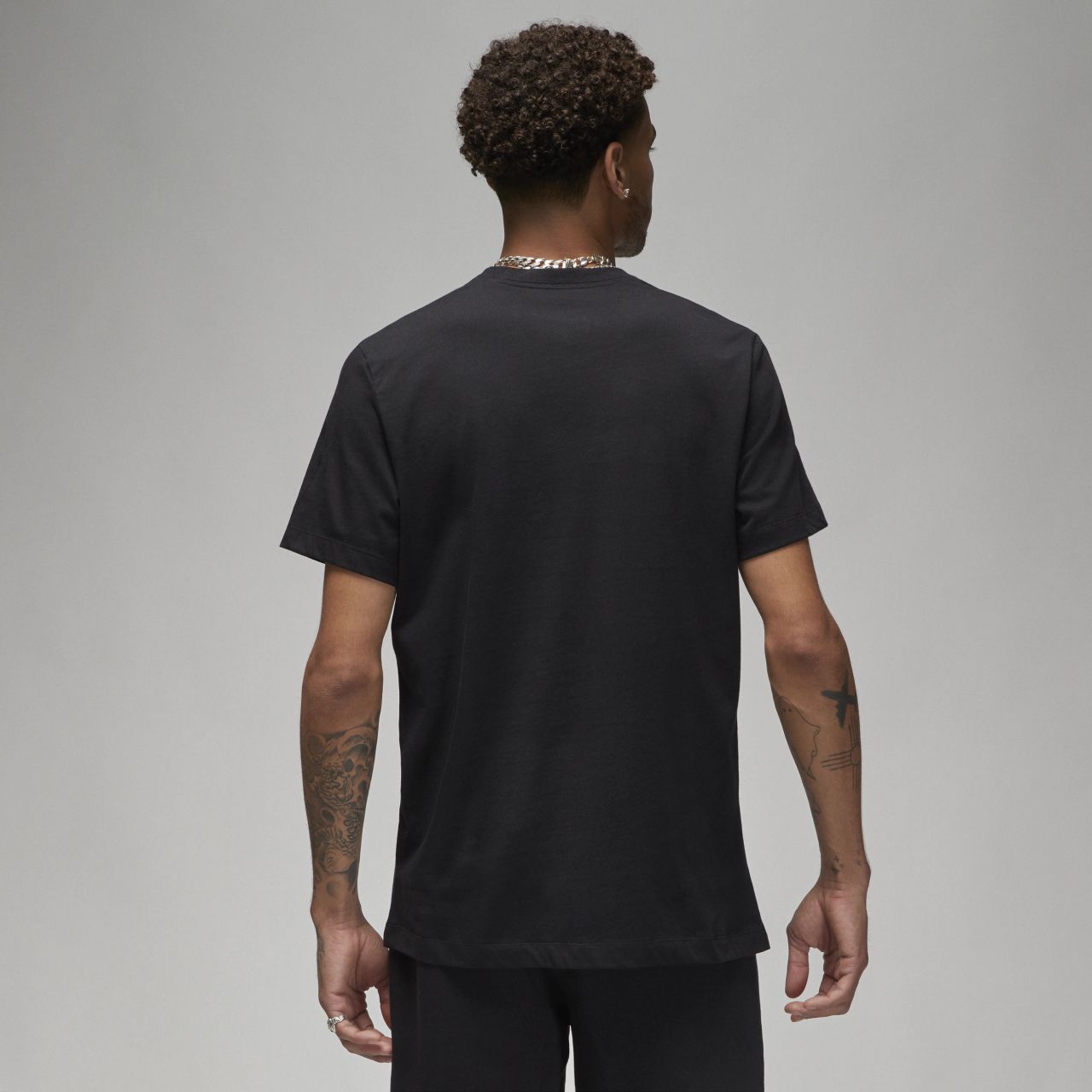 ФУТБОЛКА JORDAN M J ESS JUMPMAN SS CREW (DQ7376-010)