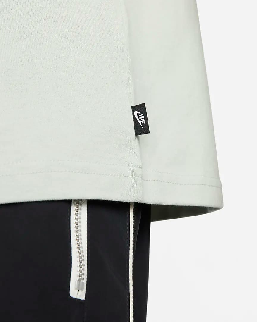 МУЖСКАЯ ФУТБОЛКА NIKE M NSW PREM ESSNTL SUST TEE (DO7392-017)