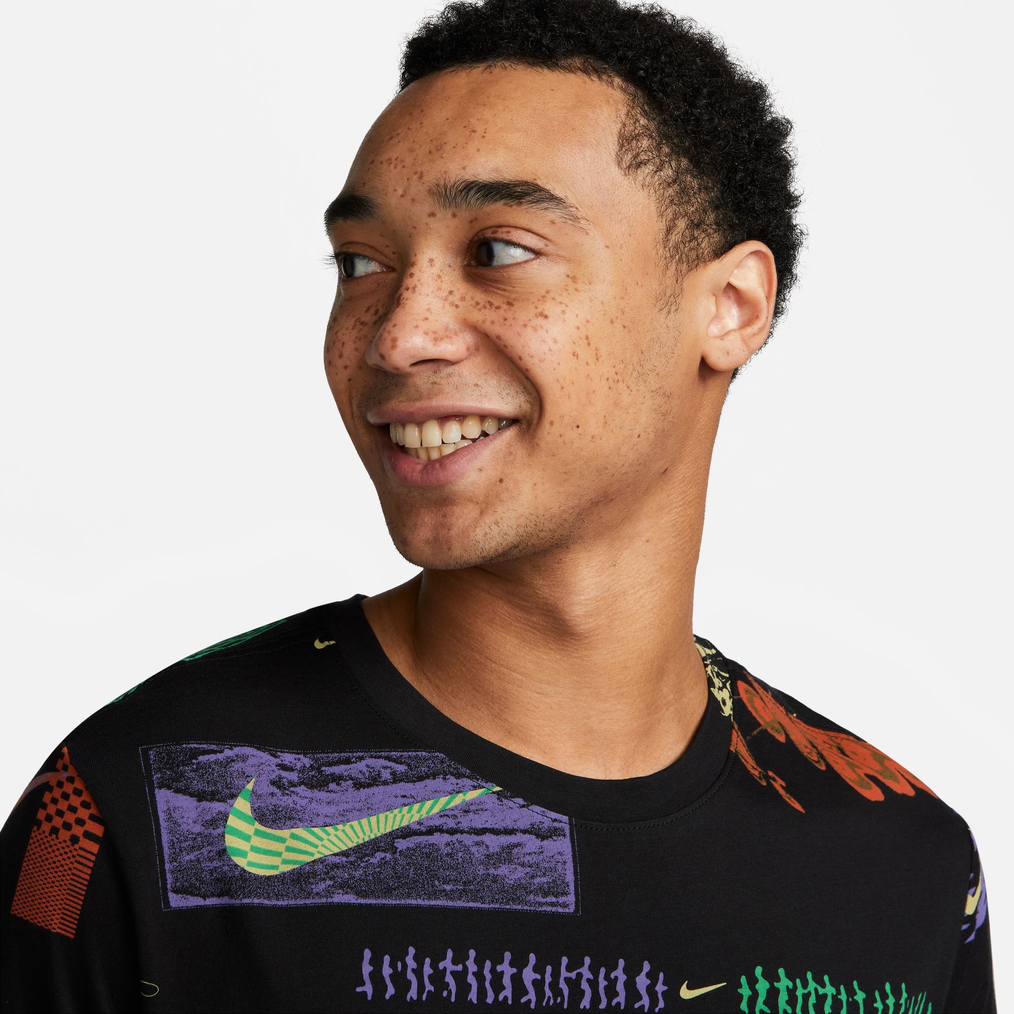 ФУТБОЛКА NIKE M NSW TEE FESTIVAL AOP (FB9780-010)
