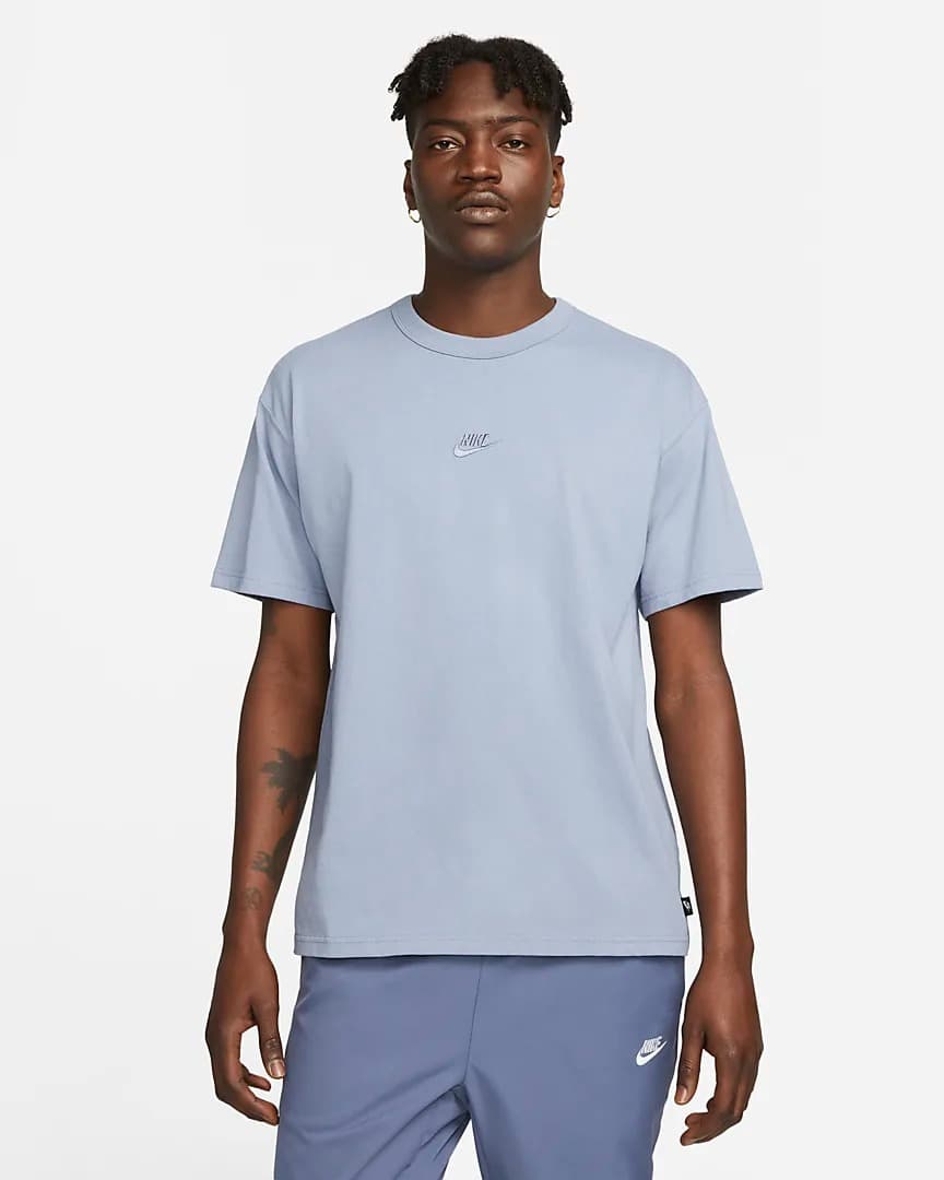 МУЖСКАЯ ФУТБОЛКА NIKE M NSW PREM ESSNTL SUST TEE (DO7392-493)