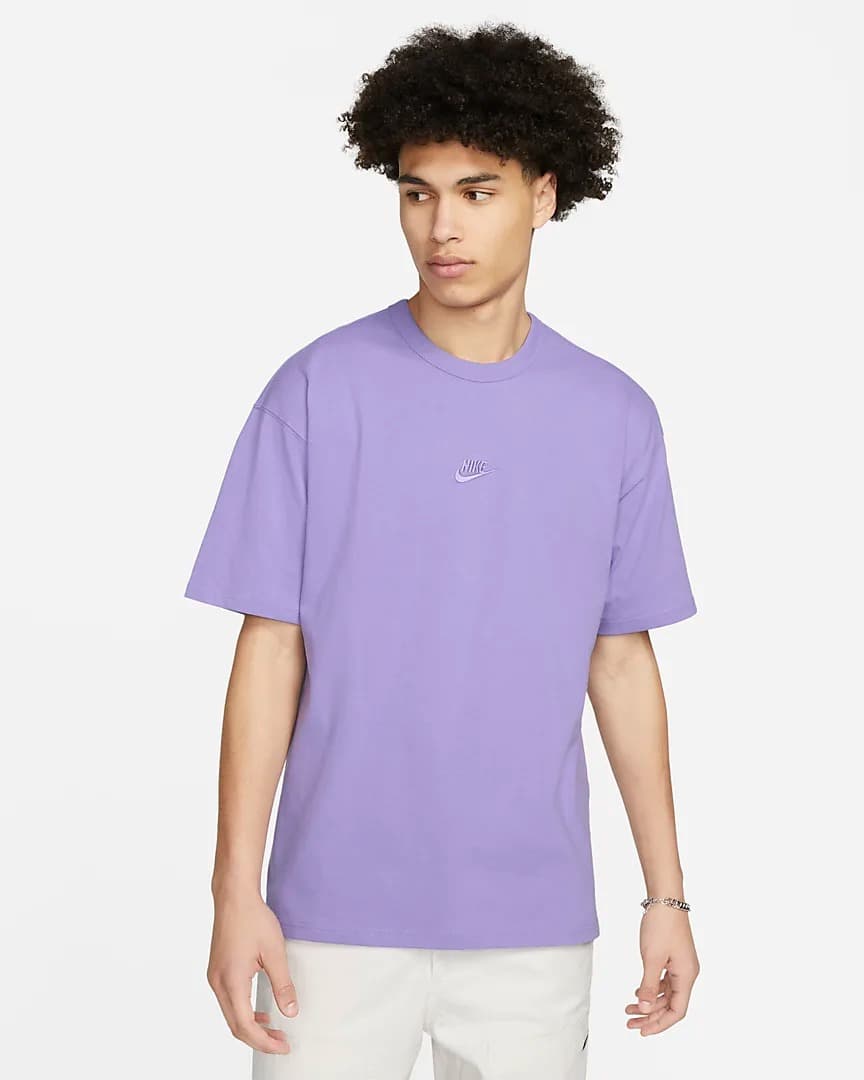 МУЖСКАЯ ФУТБОЛКА NIKE M NSW PREM ESSNTL SUST TEE (DO7392-567)