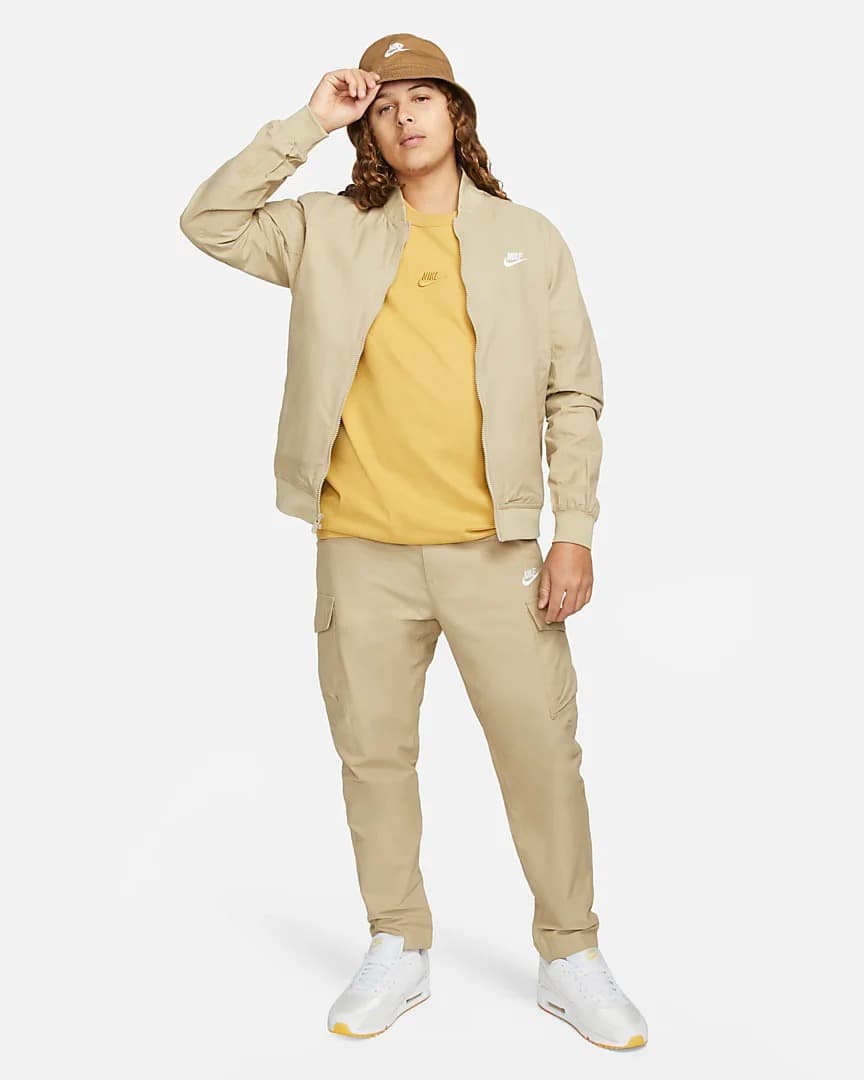 МУЖСКАЯ ФУТБОЛКА NIKE M NSW PREM ESSNTL SUST TEE (DO7392-725)