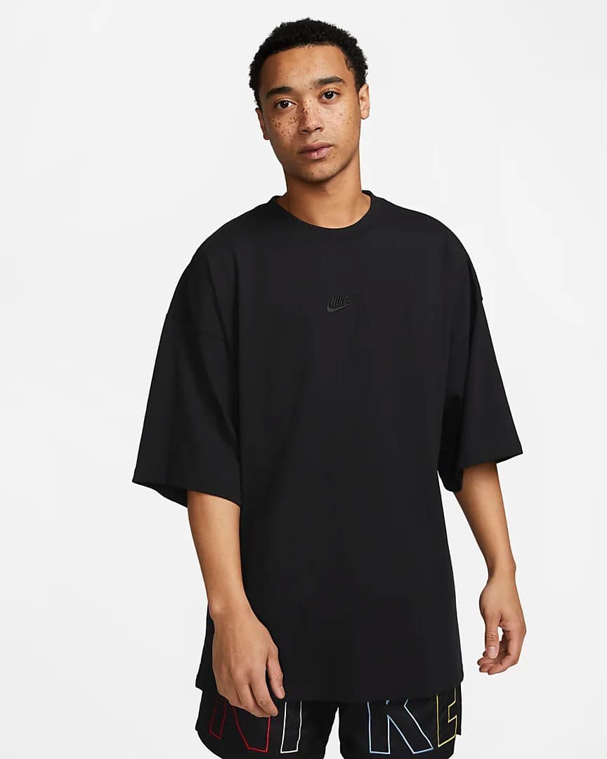 ФУТБОЛКА NIKE M NSW TEE OS PREM ESSNTL SUST (FB9766-010)