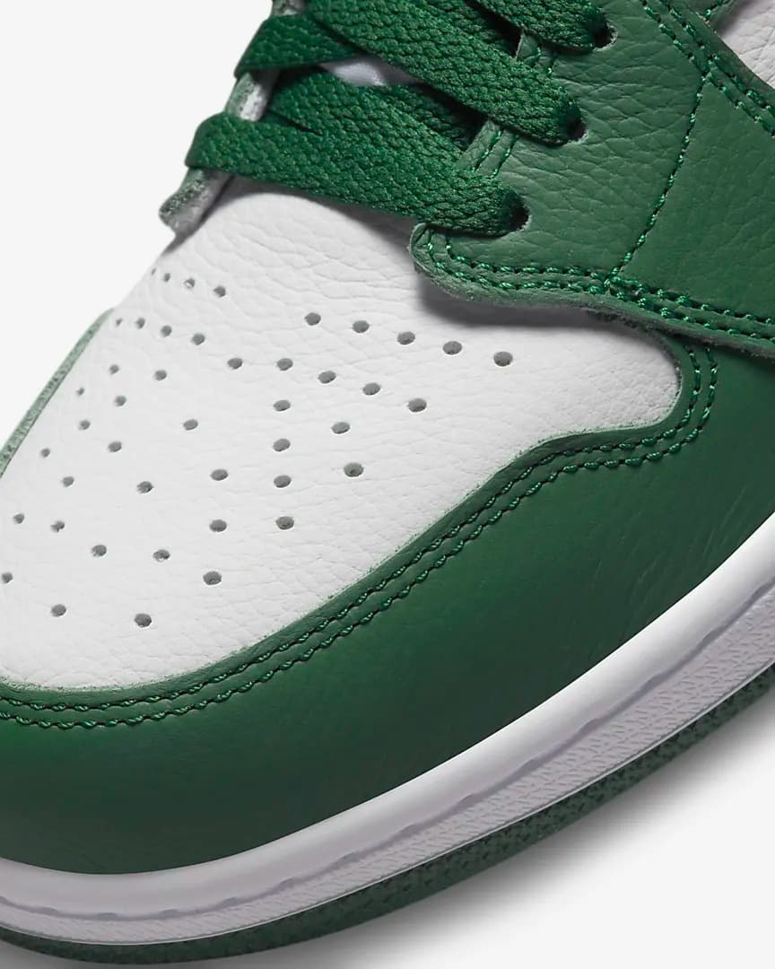 AIR JORDAN 1 RETRO HIGH OG SNEAKERS (DZ5485-303)