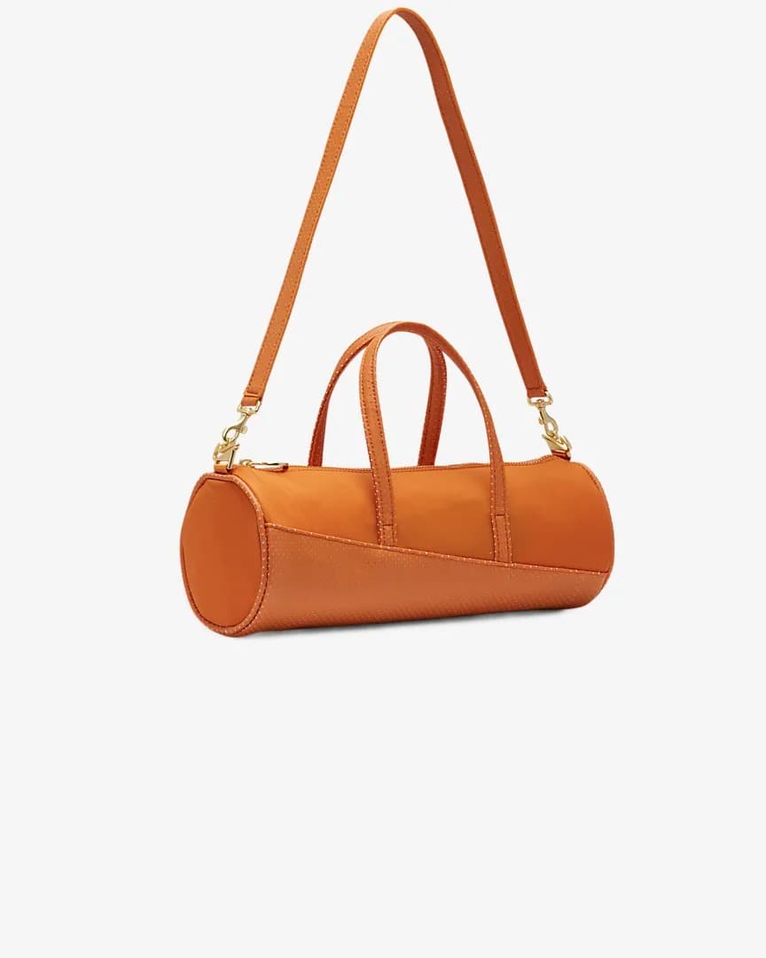 СУМКА NIKE W NSW CLASSIC BARREL BAG (DQ5812-815)