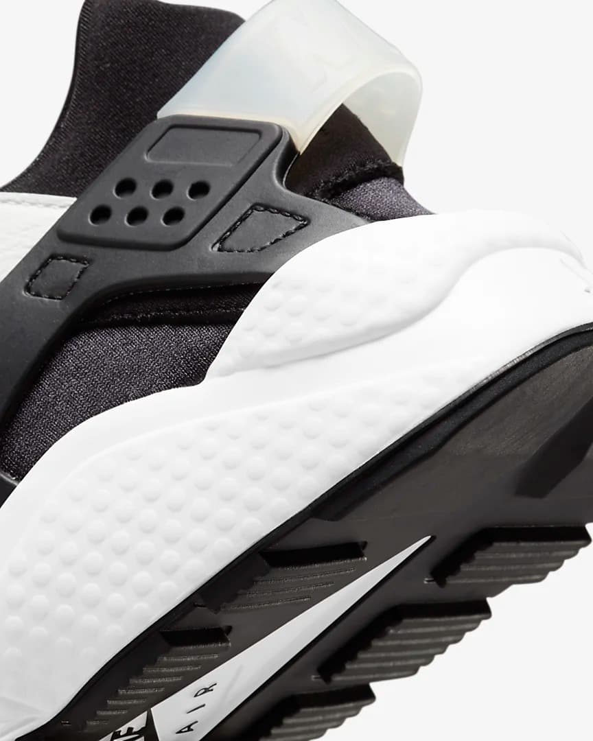 SNEAKERS NIKE AIR HUARACHE  (DD1068-001)