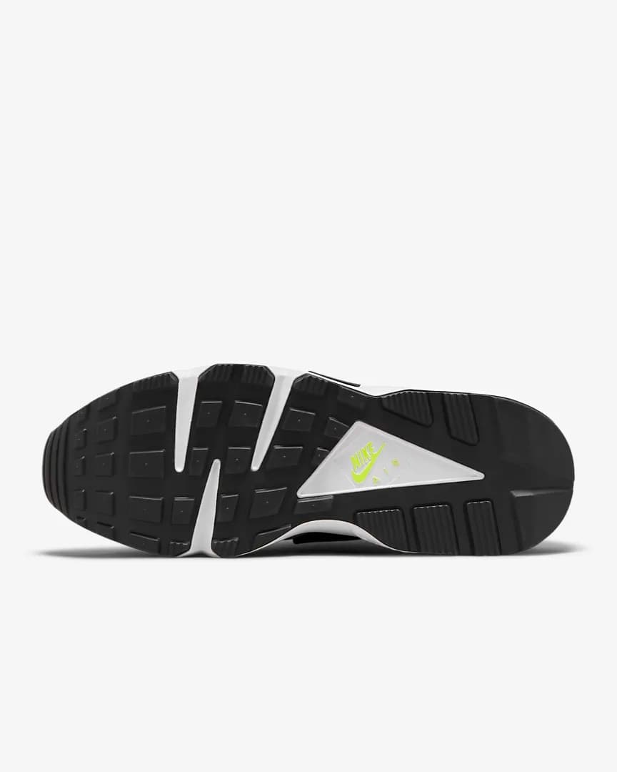 NIKE AIR HUARACHE SNEAKERS (DD1068-104)