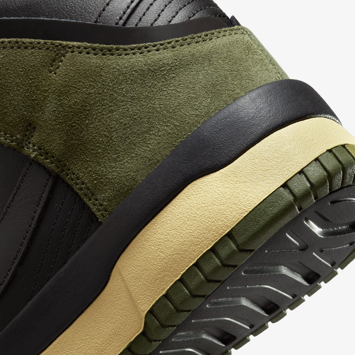 NIKE W DUNK HIGH UP SNEAKERS (DH3718-200)