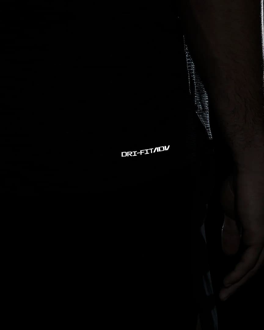 ФУТБОЛКА NIKE M NK DFADV RUN DVN TECHKNIT SS (DM4765-010)