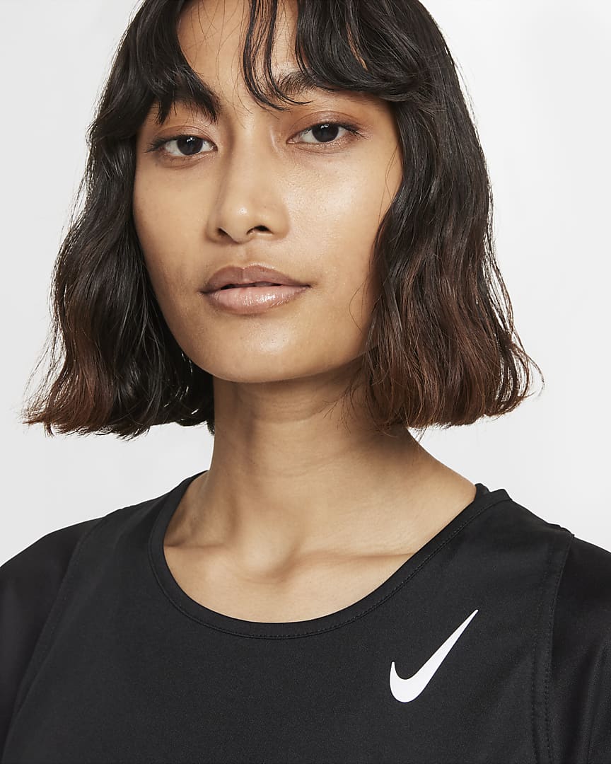 ФУТБОЛКА NIKE W NK FAST DF SS TOP (DD5927-010)