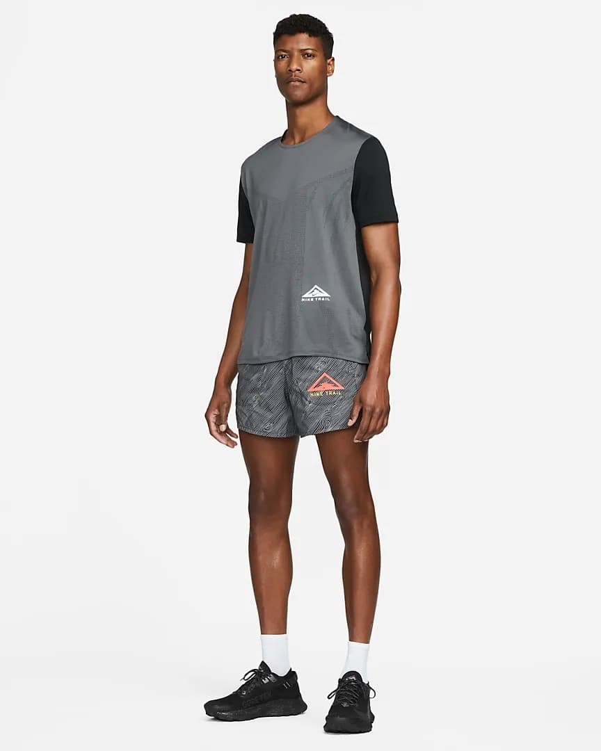 МУЖСКАЯ ФУТБОЛКА NIKE M NK DF TRAIL RISE 365 SS (DM4646-010)