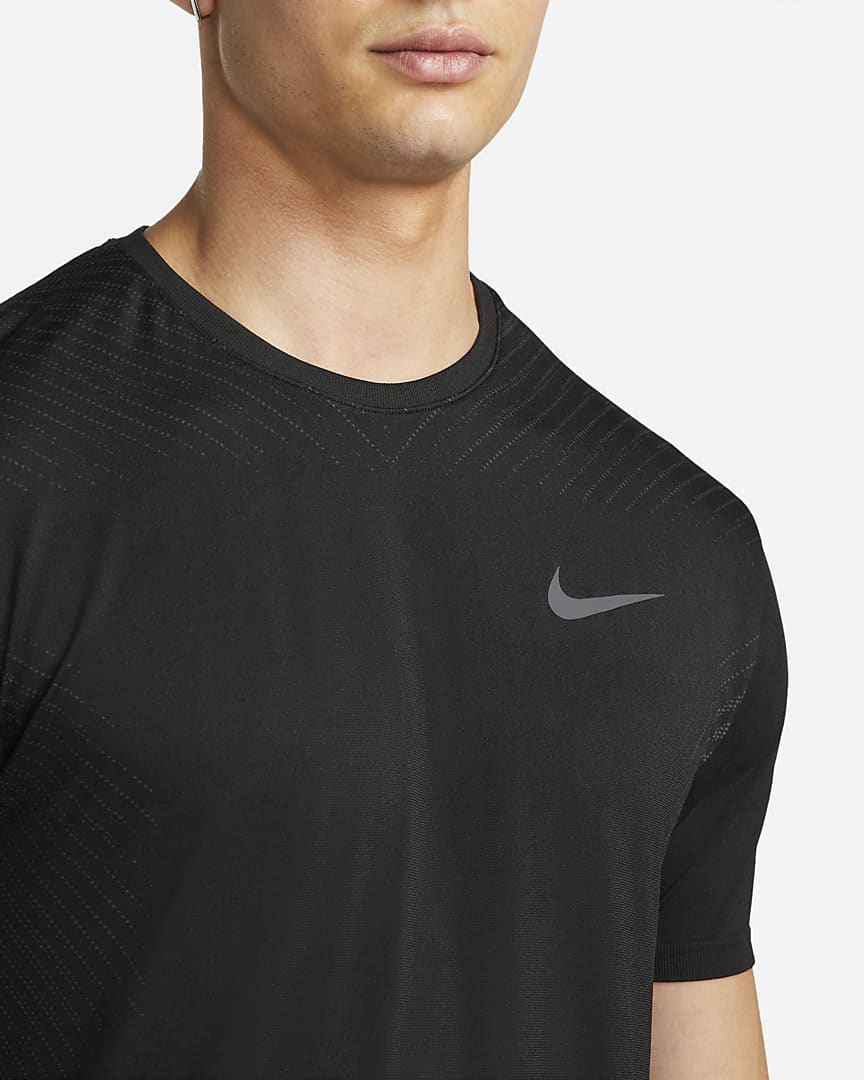 ФУТБОЛКА NIKE M NK DF SEAMLESS SS TOP (DM5509-010)