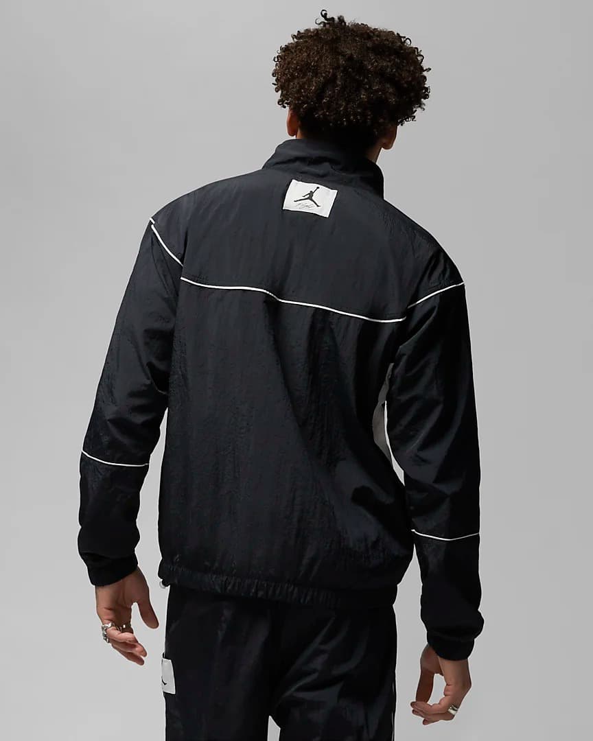 ВІТРОВКА JORDAN M J ESS STMT WARMUP JKT (DV7624-010)