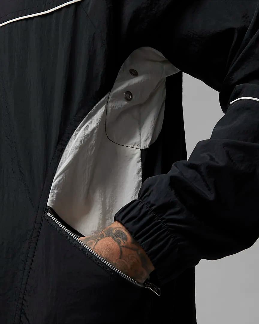 WINDCOAT JORDAN M J ESS STMT WARMUP JKT (DV7624-010)