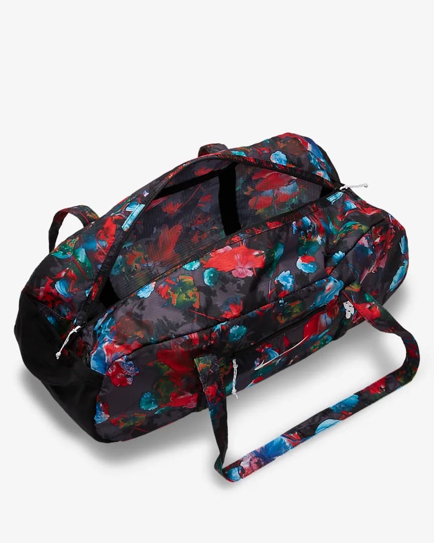 NIKE NK STASH DUFF BAG - AOP (DV3082-010)