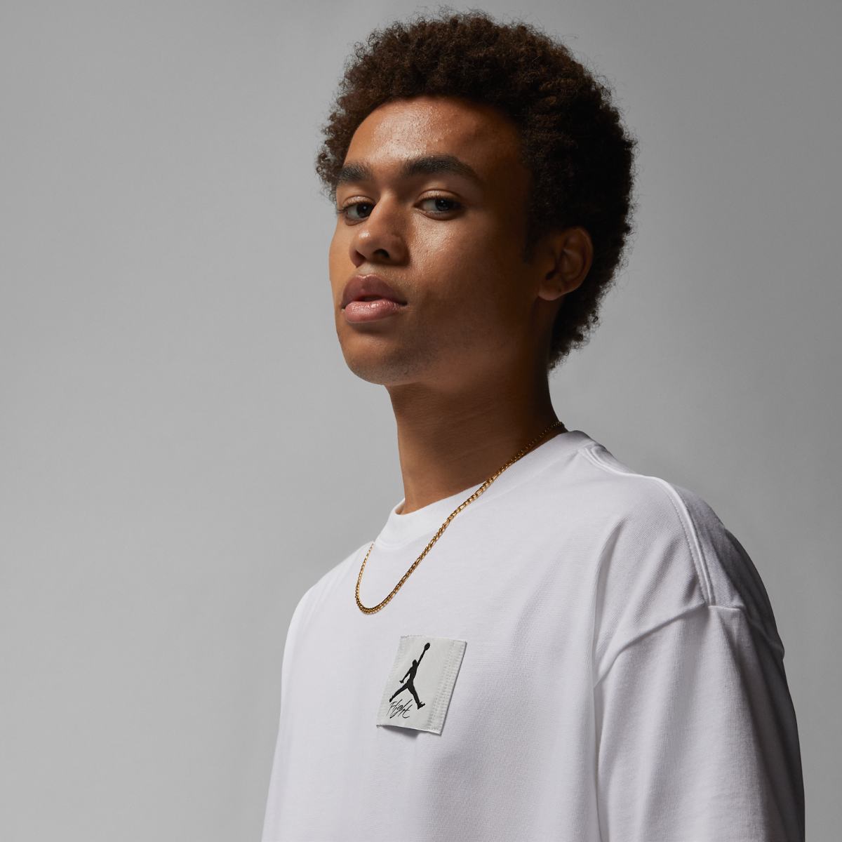 T-SHIRT JORDAN M J FLT ESS OVRSZ SS CREW (DZ7313-100)