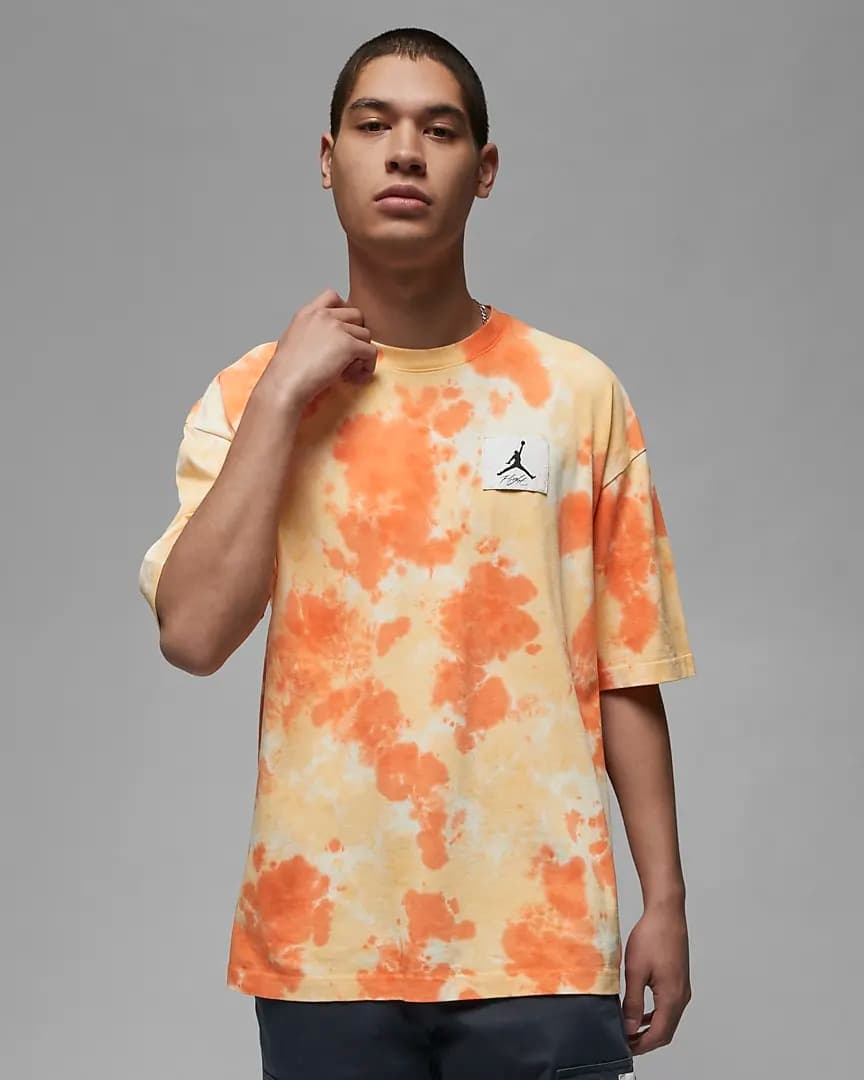 ФУТБОЛКА JORDAN M J ESS STMT OVSZ GFX SS CREW (DX9583-112)