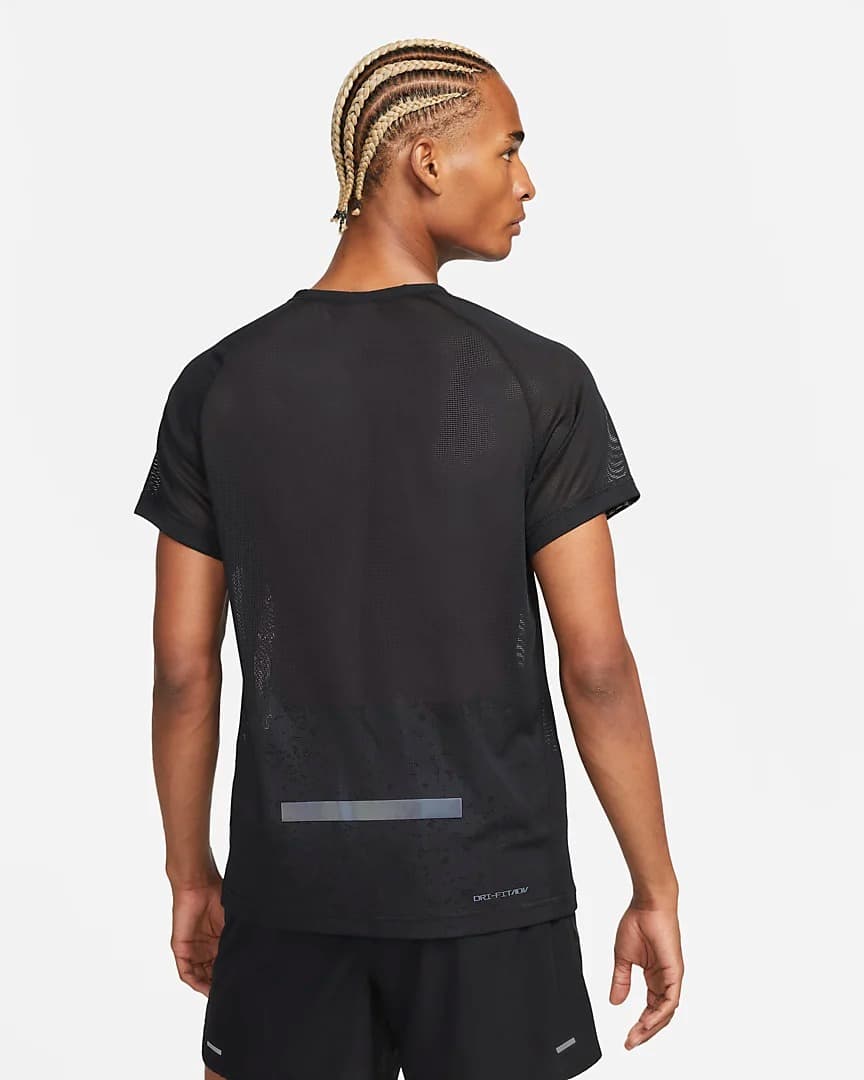 ФУТБОЛКА NIKE M NK DFADV RUN DVN TECHKNIT SS (DX0853-010)
