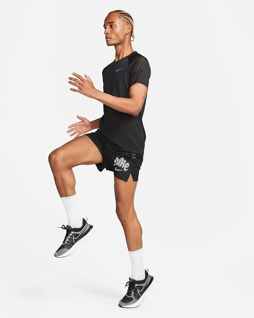 ФУТБОЛКА NIKE M NK DFADV RUN DVN TECHKNIT SS (DX0853-010)
