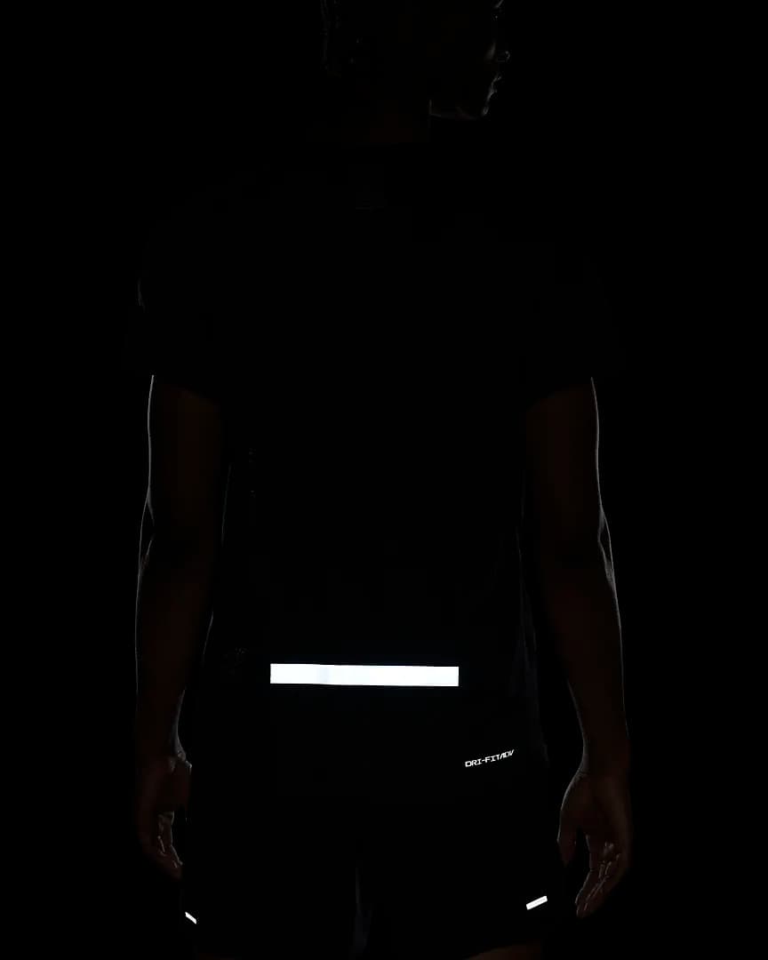 ФУТБОЛКА NIKE M NK DFADV RUN DVN TECHKNIT SS (DX0853-010)