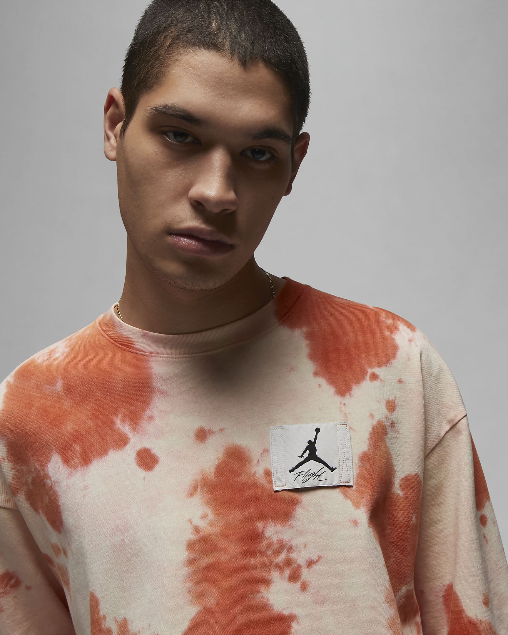 ФУТБОЛКА JORDAN M J ESS STMT OVSZ GFX SS CREW (DX9583-111)