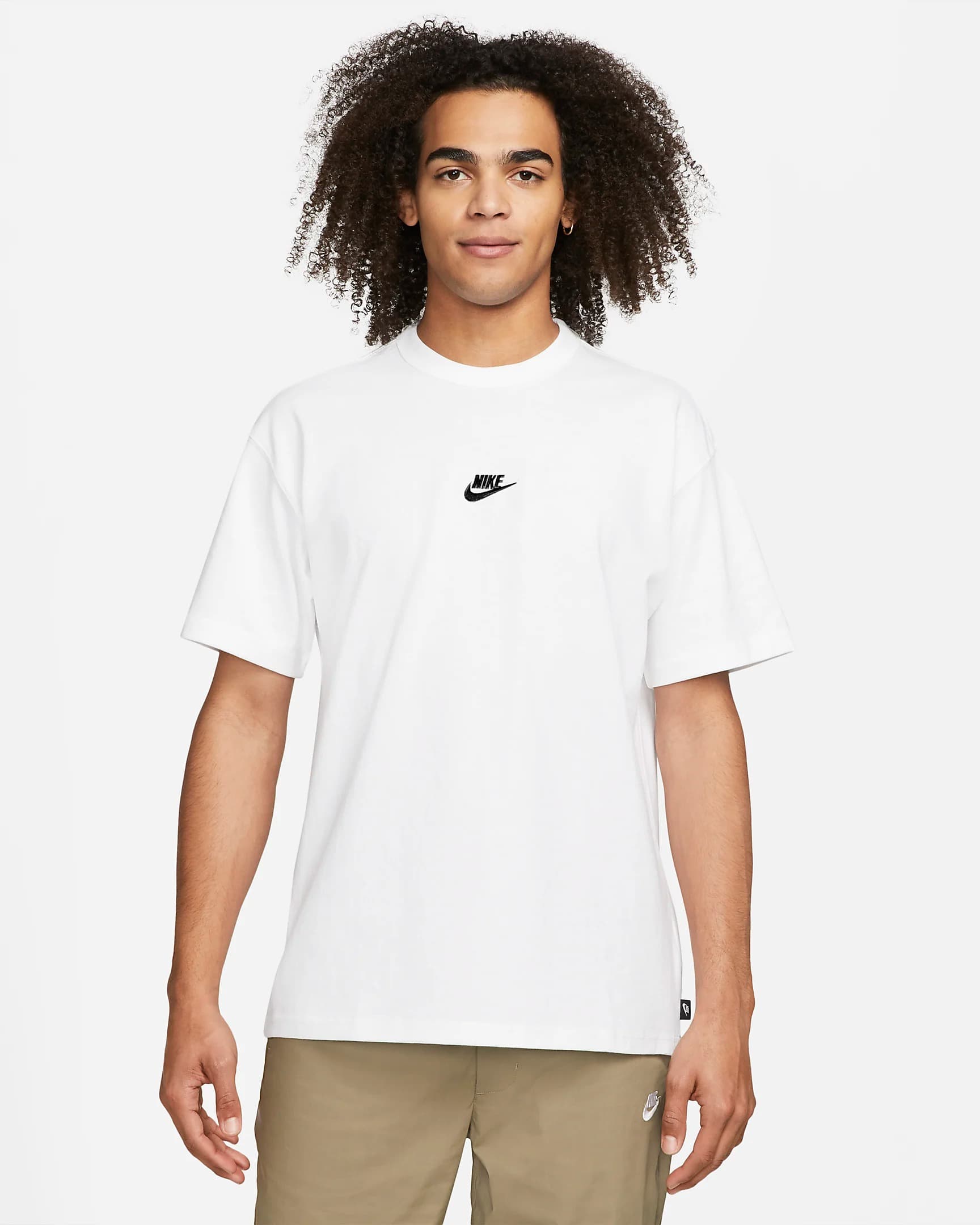 ЧОЛОВІЧА ФУТБОЛКА NIKE M NSW PREM ESSNTL SUST TEE (DO7392-100)