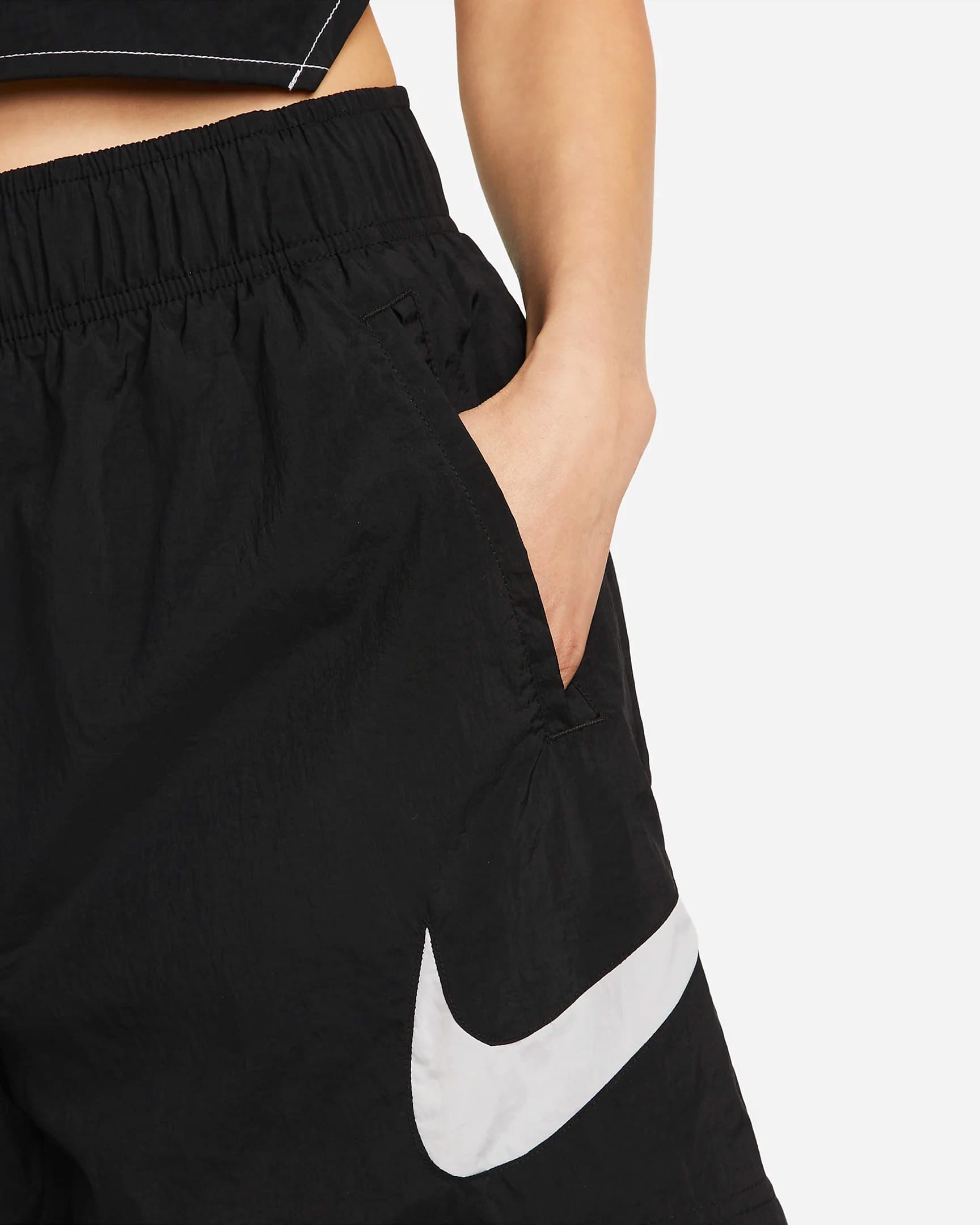 SHORTS NIKE W NSW ESSNTL WVN HR SHORT HBR (DM6739-010)