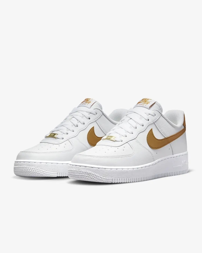 SNEAKERS W NIKE AIR FORCE 1 07 NEXT NATURE (DN1430-104)