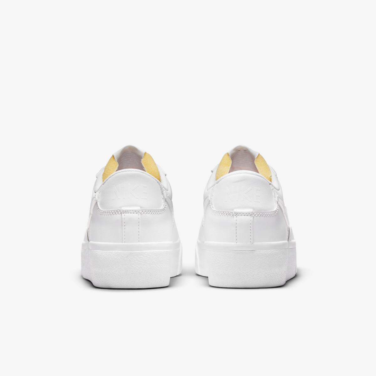 SNEAKERS W NIKE BLAZER LOW PLATFORM (DJ0292-100)