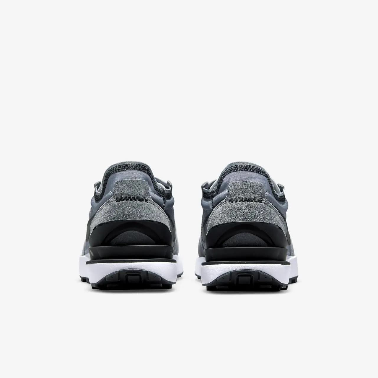 КРОССОВКИ NIKE WAFFLE ONE SE (DD8014-002)