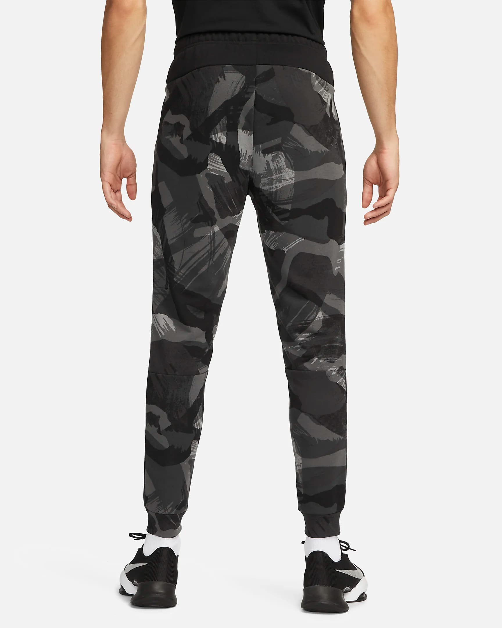 ШТАНЫ NIKE M NK DF FLC PANT TAPER CAMO (FB7081-010)