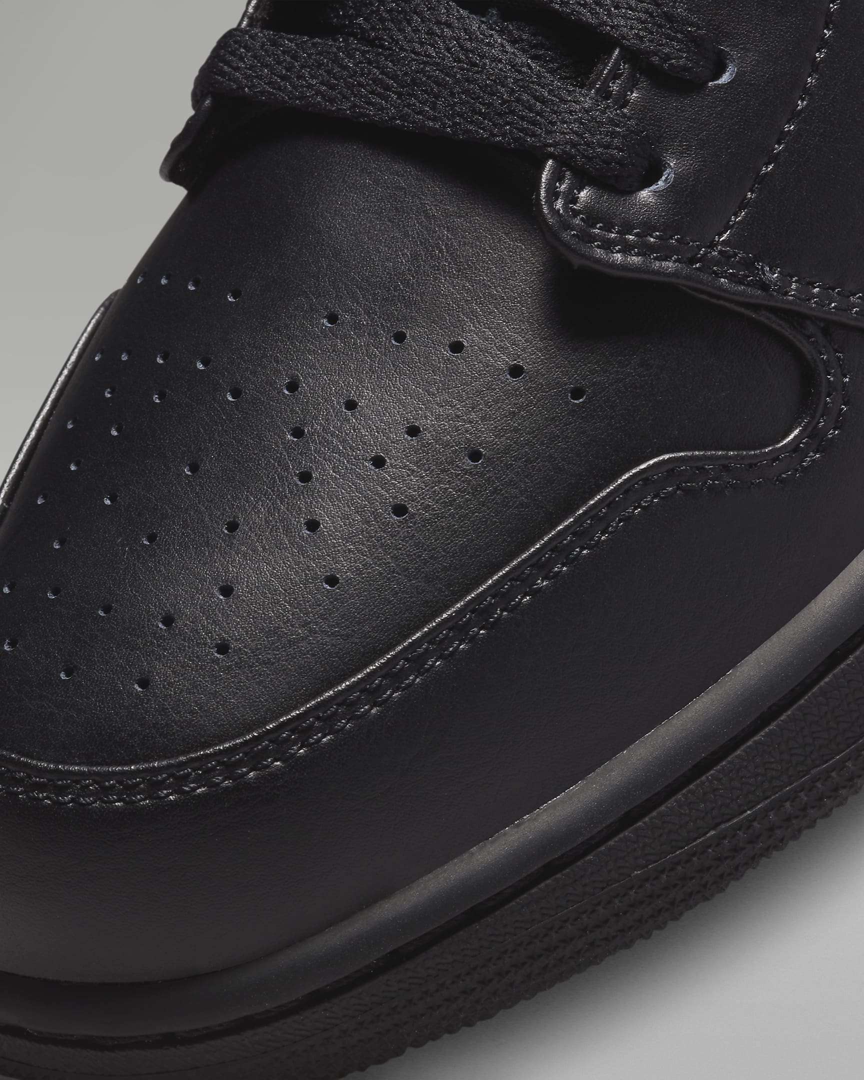 AIR JORDAN 1 LOW SNEAKERS (553558-093)