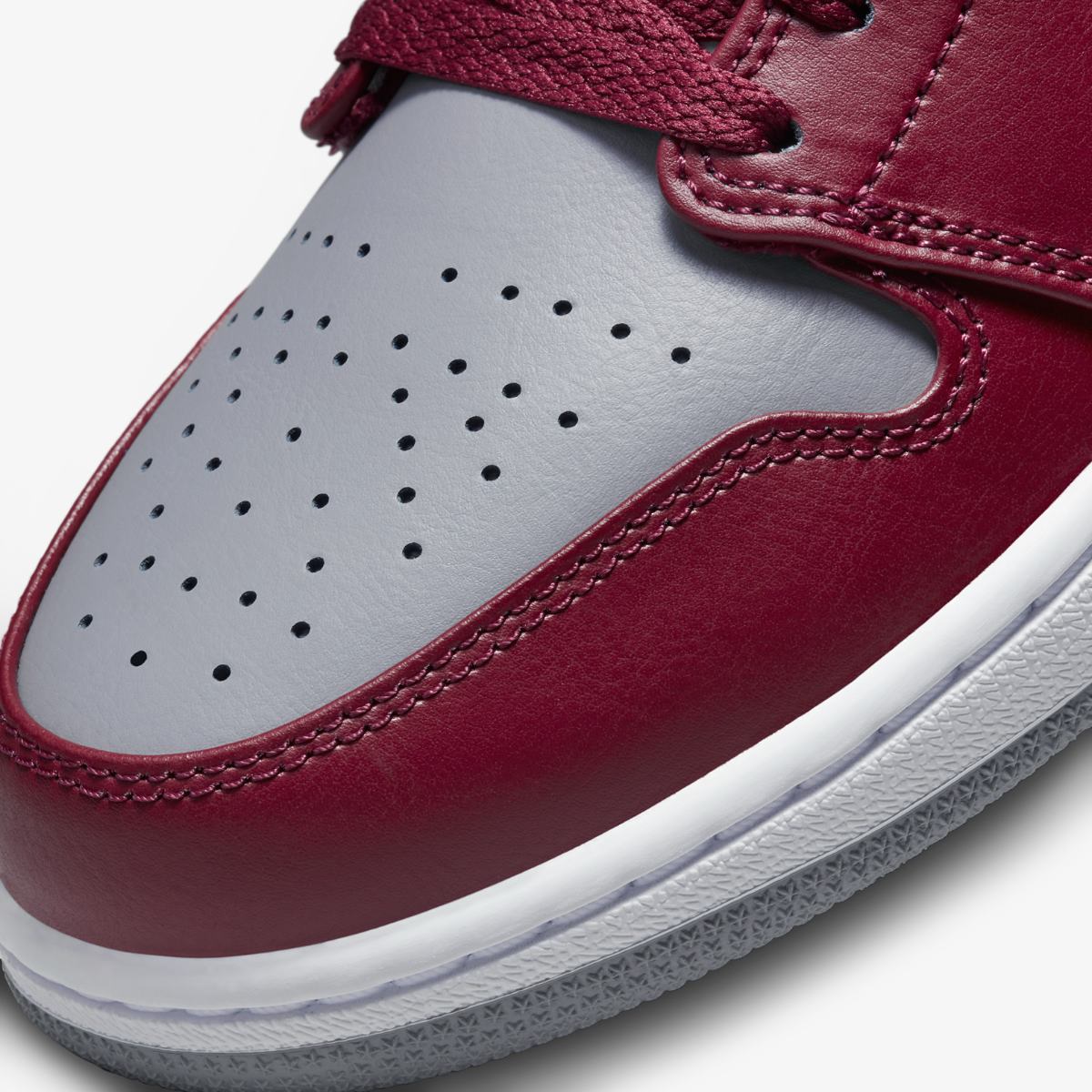 AIR JORDAN 1 MID SNEAKERS (DQ8426-615)