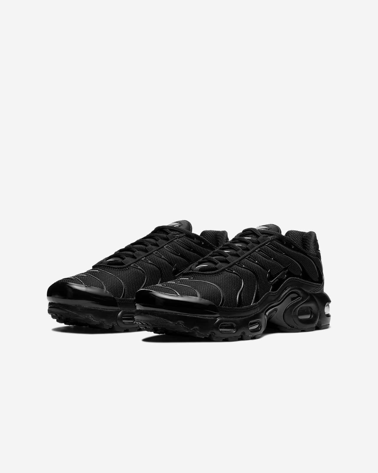 WMNS NIKE AIR MAX PLUS SNEAKERS (FB8479-001)