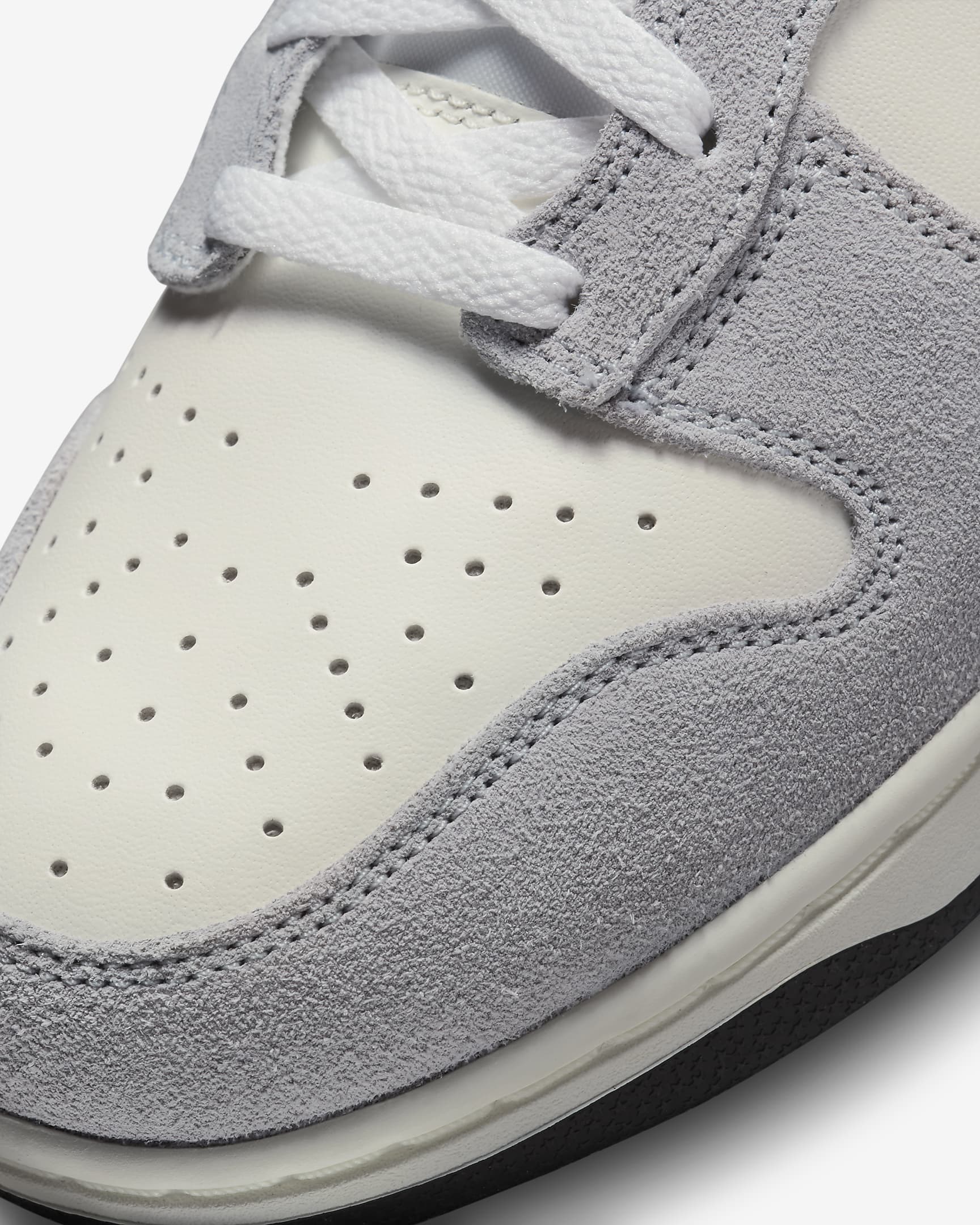 NIKE DUNK HI RETRO SNEAKERS (DZ4515-100)