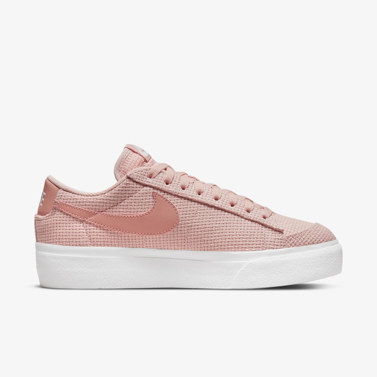 КЕДИ WMNS NIKE BLAZER LOW PLATFORM ESS (DN0744-600)