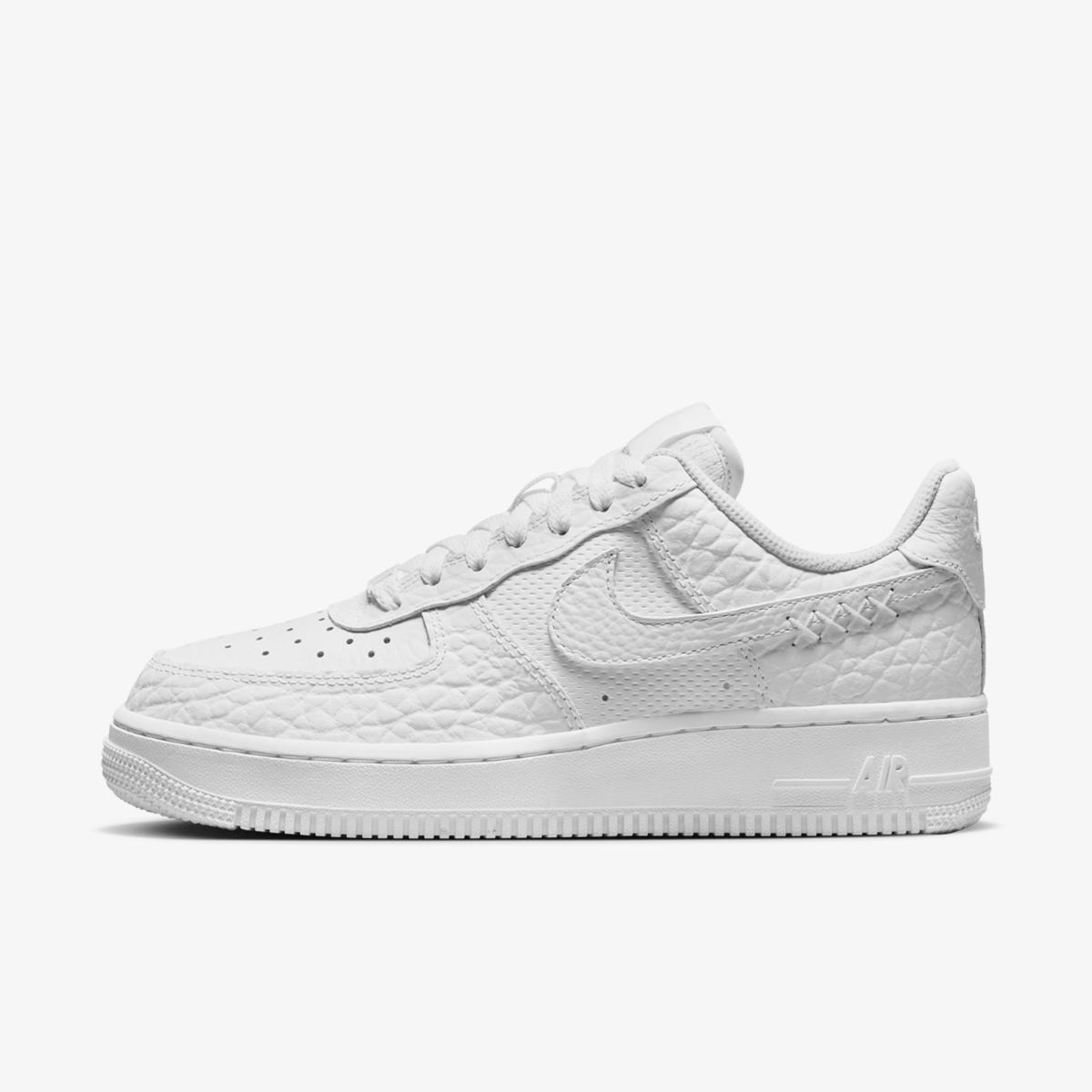 КРОСІВКИ NIKE AIR FORCE 1 07 (DZ4711-100)