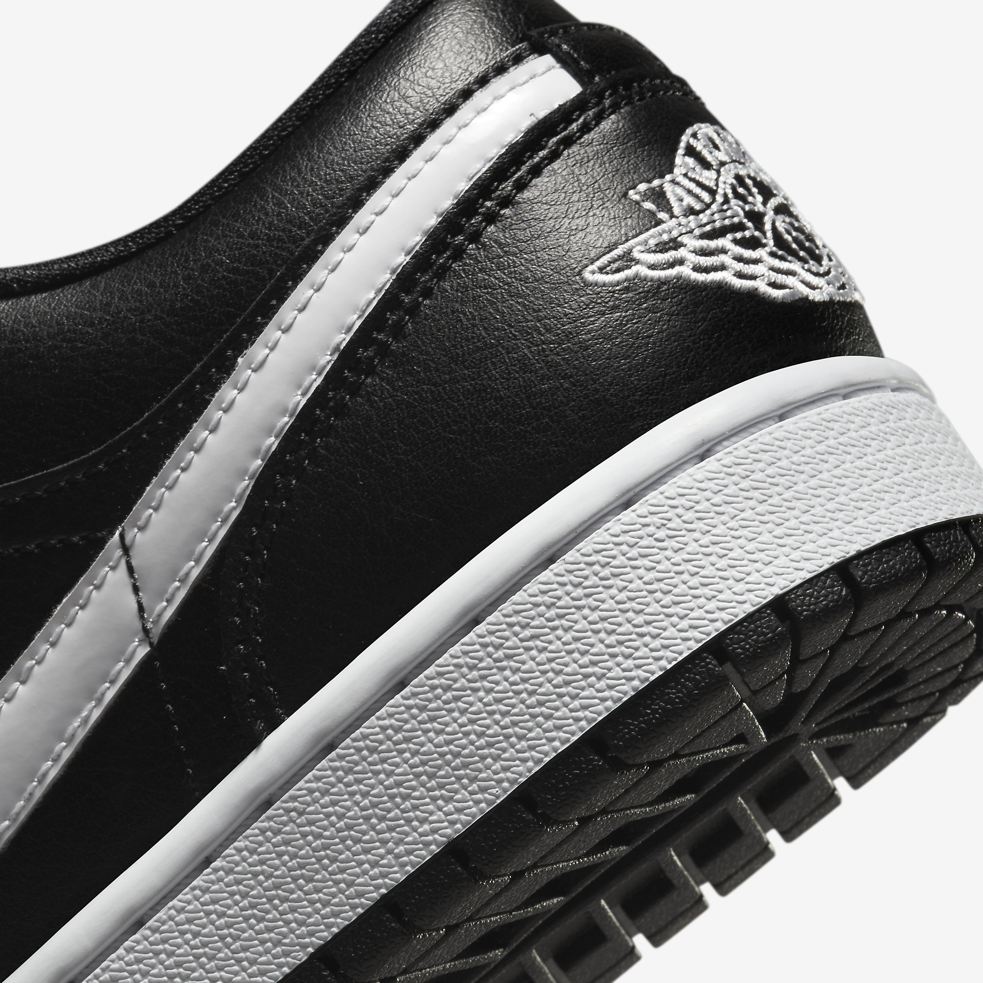 WMNS AIR JORDAN 1 LOW SNEAKERS (DV0990-001)