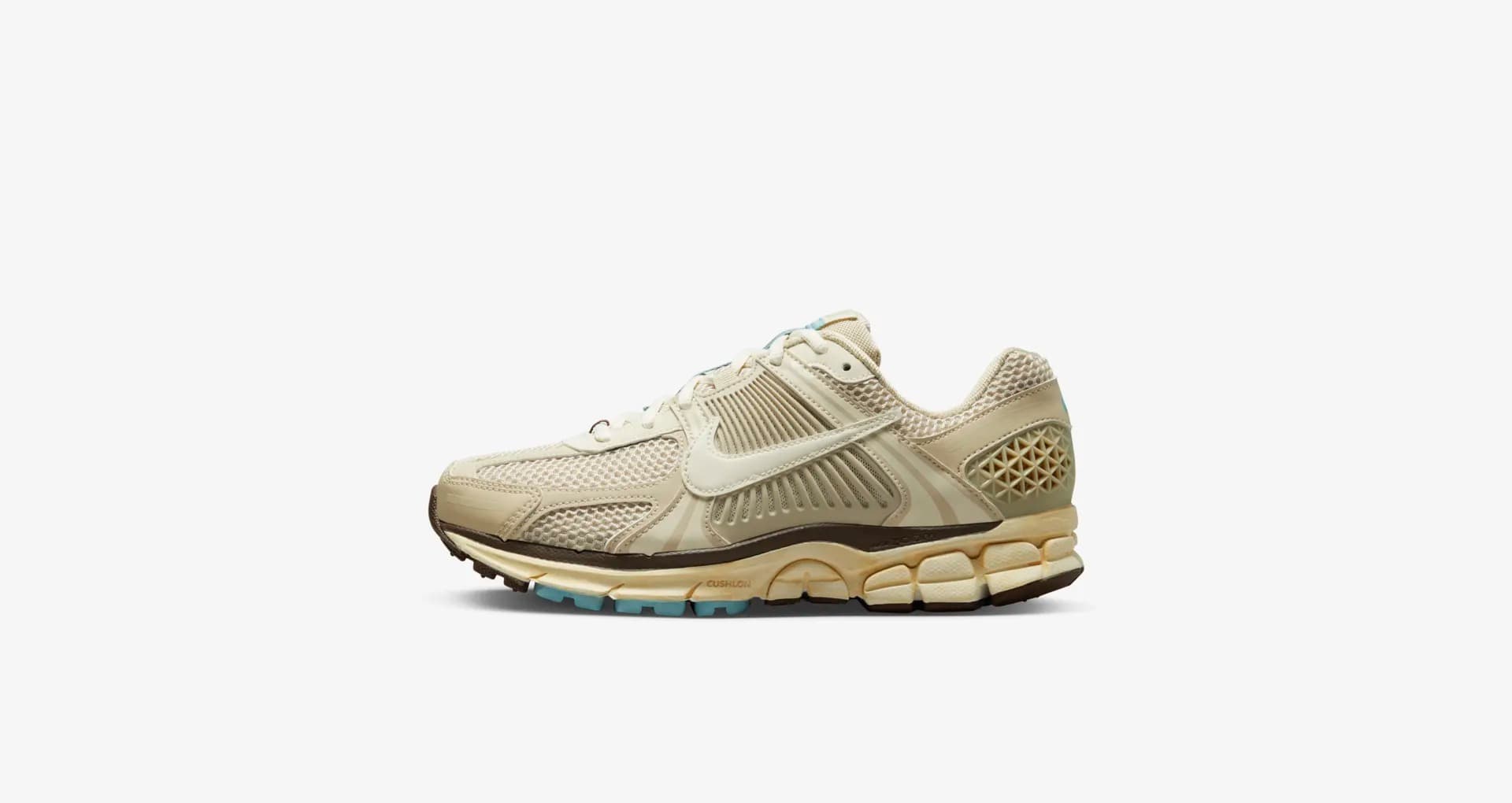 WMNS NIKE ZOOM VOMERO 5 SNEAKERS (FB8825-111)