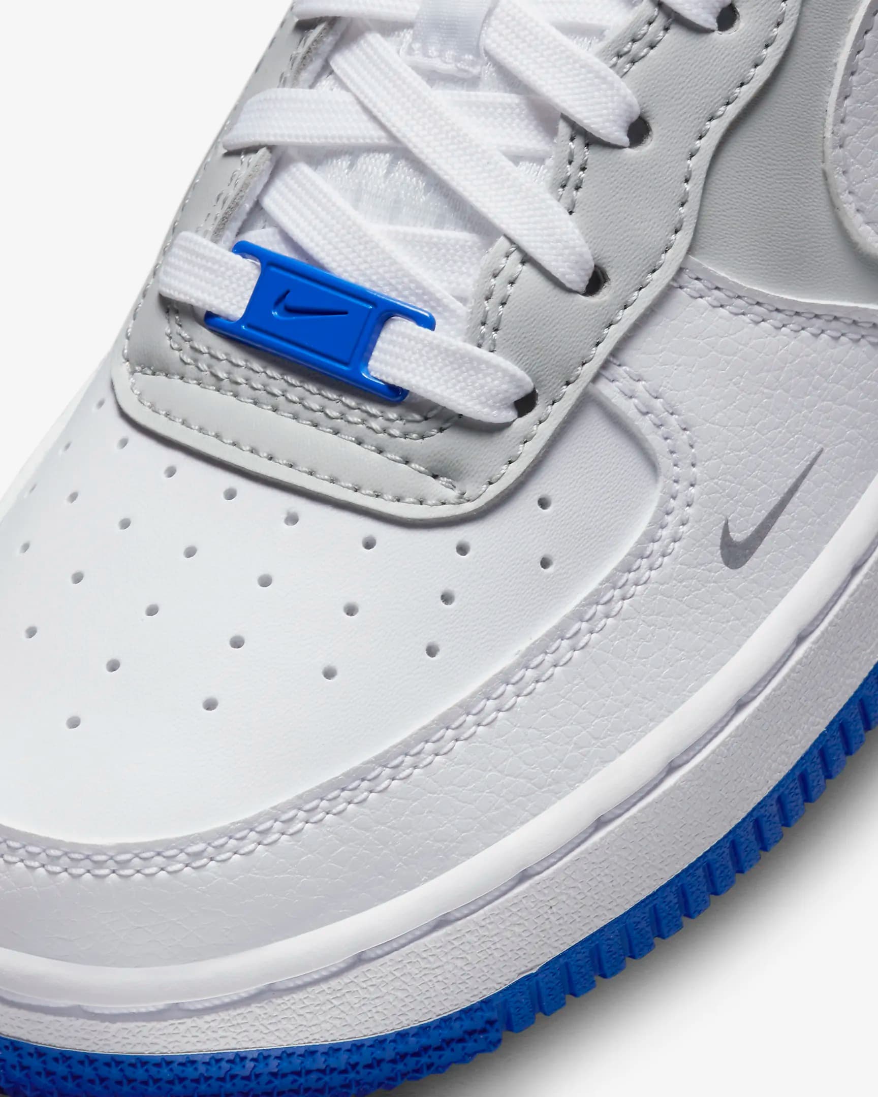 NIKE AIR FORCE 1 LV8 SNEAKERS (FB1844-111)