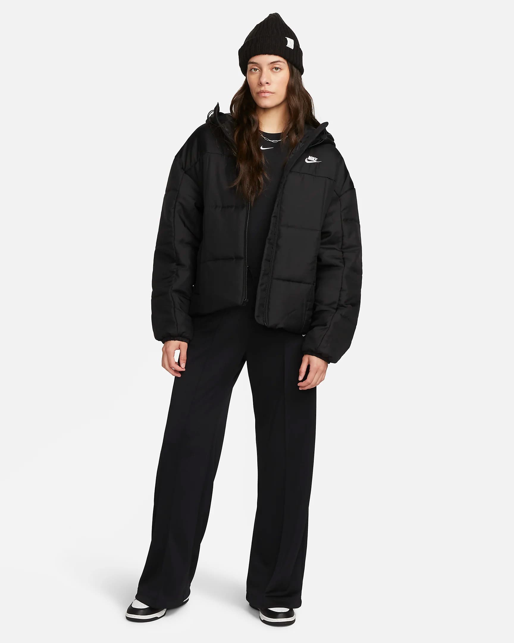 JACKET WMNS NIKE NSW ESSTL THRMR CLSC PUFFER (FB7672-010)