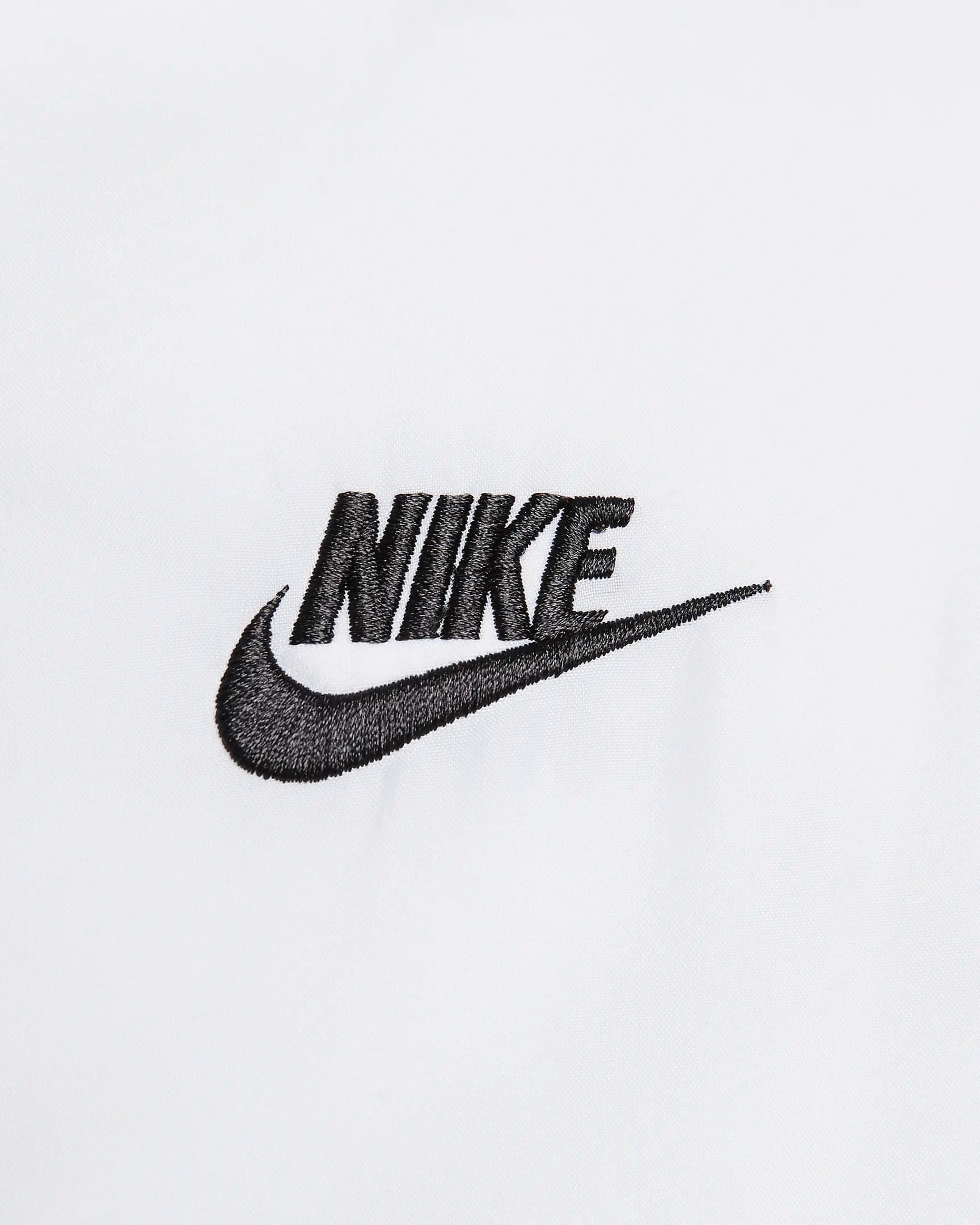 ПАРКА WMNS NIKE NSW TF THRMR CLSC PARKA (FB7675-100)