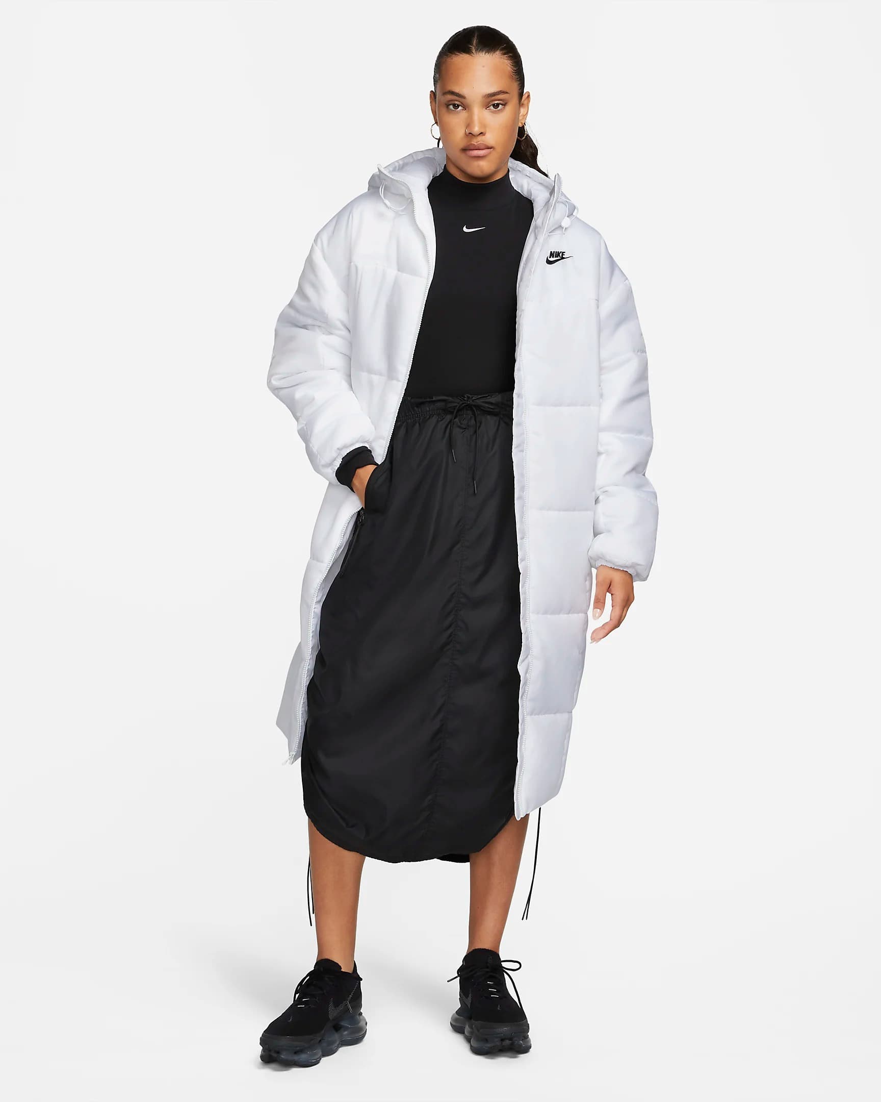 ПАРКА WMNS NIKE NSW TF THRMR CLSC PARKA (FB7675-100)
