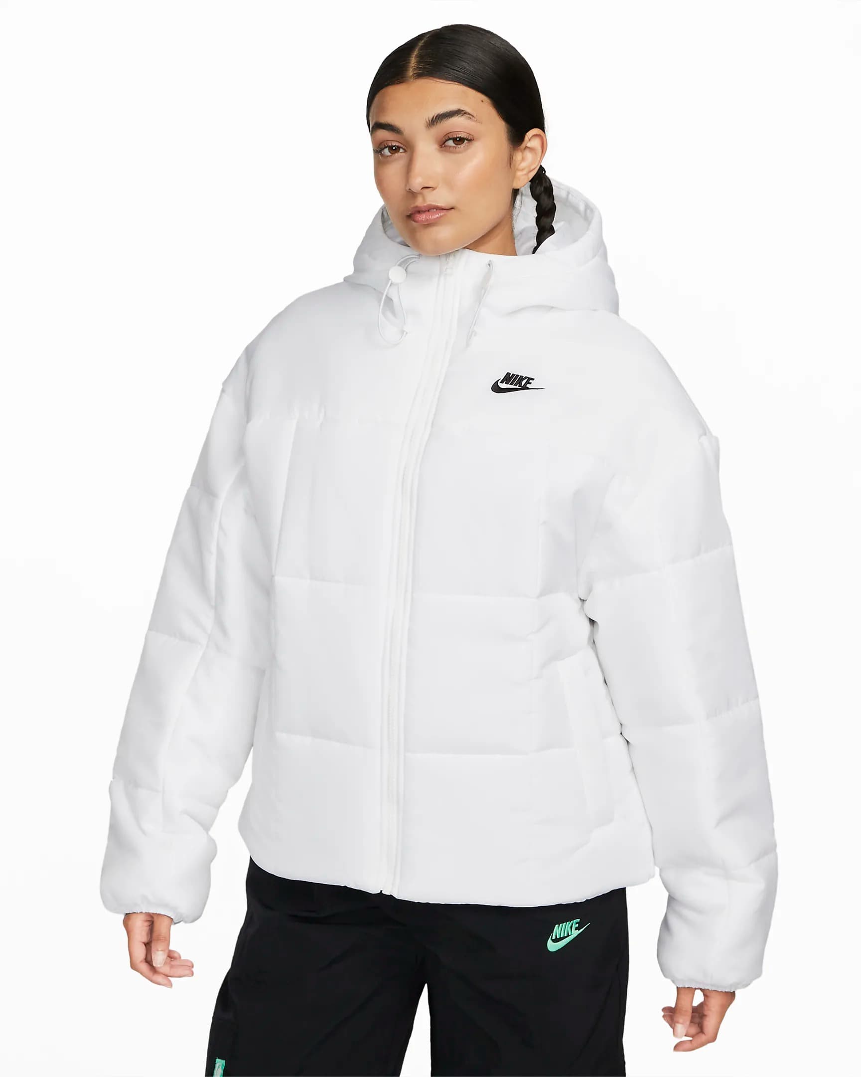 КУРТКА WMNS NIKE NSW ESSTL THRMR CLSC PUFFER (FB7672-100)