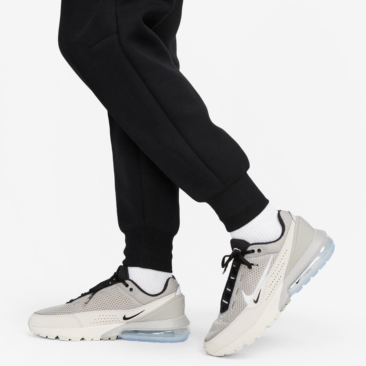 WOMEN'S PANTS WMNS NIKE NSW TCH FLC MR JGGR (FB8330-010)